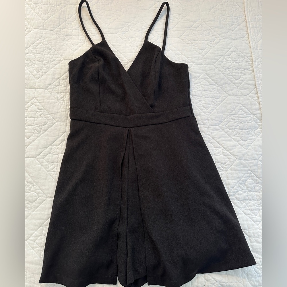 Solemio Black Romper Size Small
